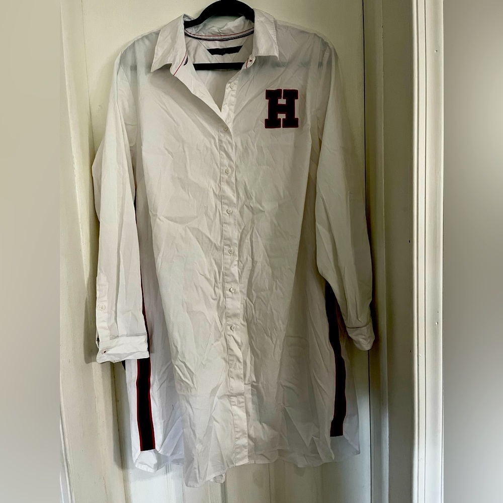 Tommy Hilfiger White Button Down Shirt Dress with Red Accents, adorable!!🔥🔥🔥